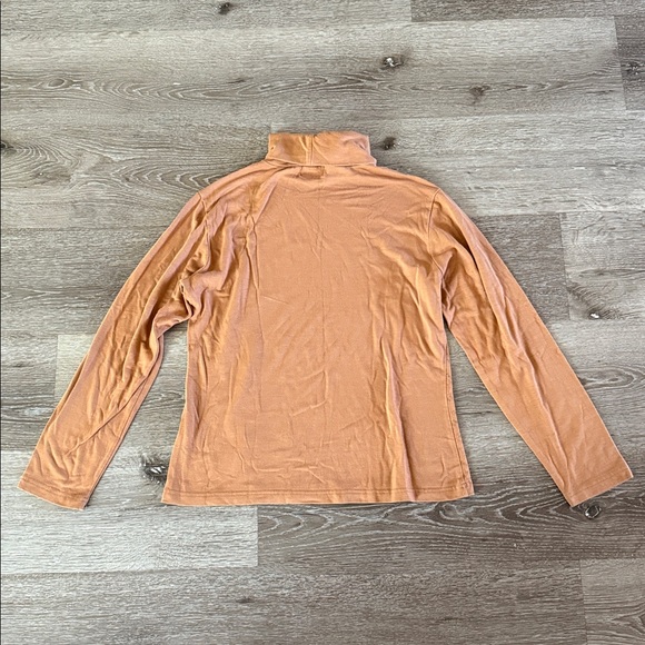 Vtg FENDI Turtleneck Sweater, size M/L - Picture 2 of 7